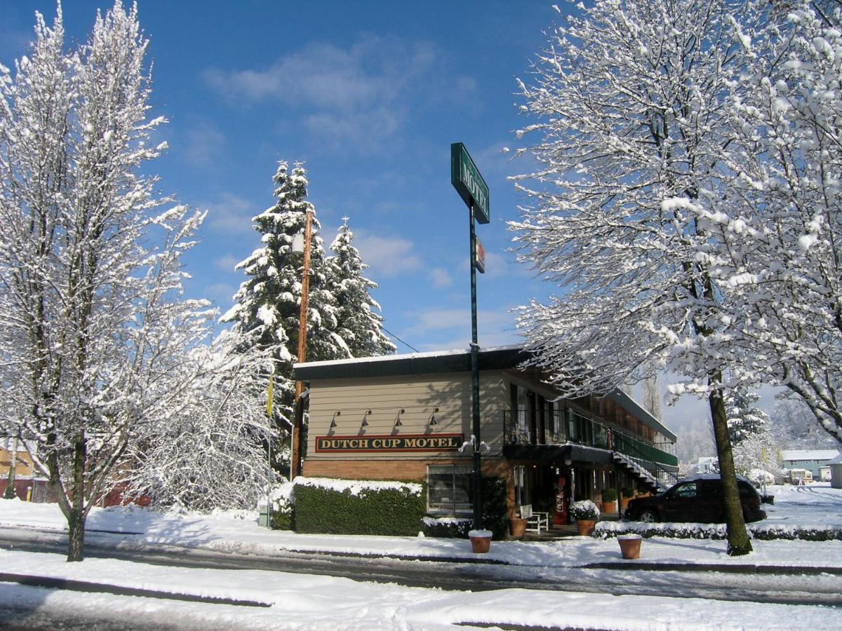Dutch Cup Motel Sultan Экстерьер фото